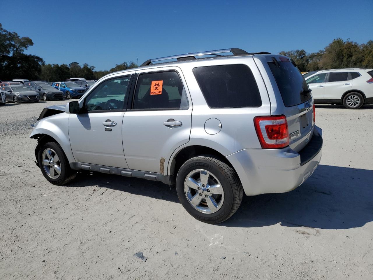 2010 Ford Escape - Image 2