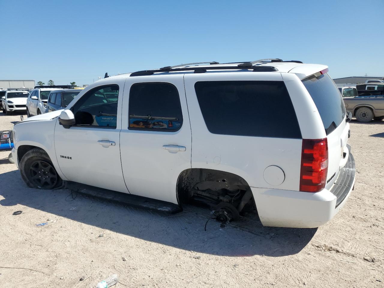 2011 Chevrolet Tahoe - Image 2