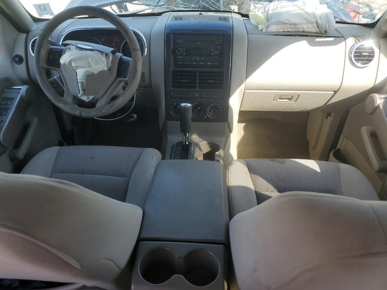 2007 Ford Explorer Xlt VIN: 1FMEU63E67UB57180 Lot: 48223025