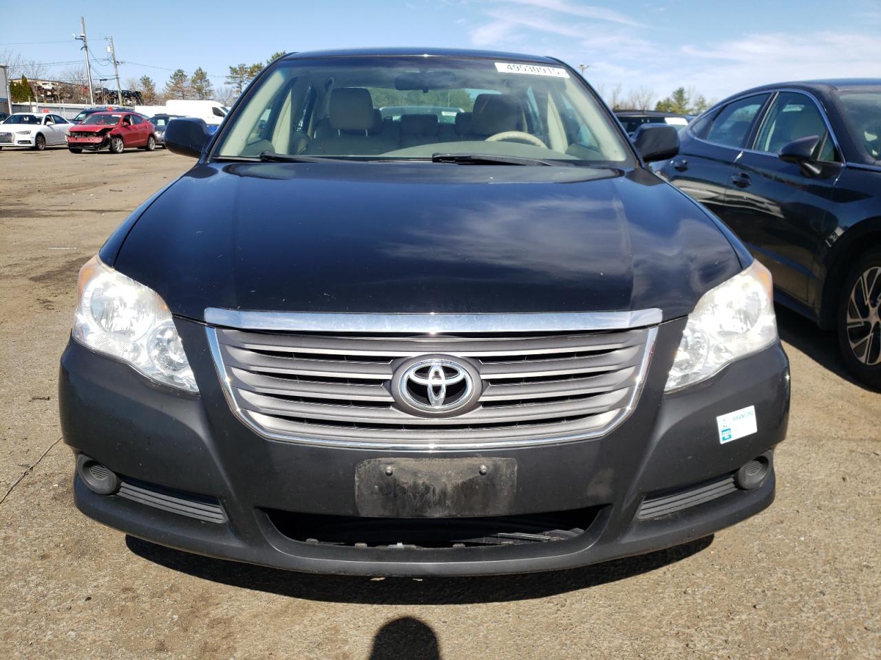 2010 Toyota Avalon - Image 5