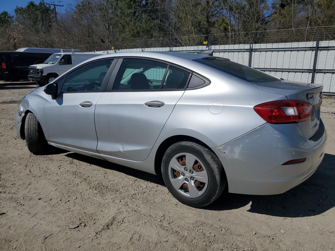 2016 Chevrolet Cruze - Image 2