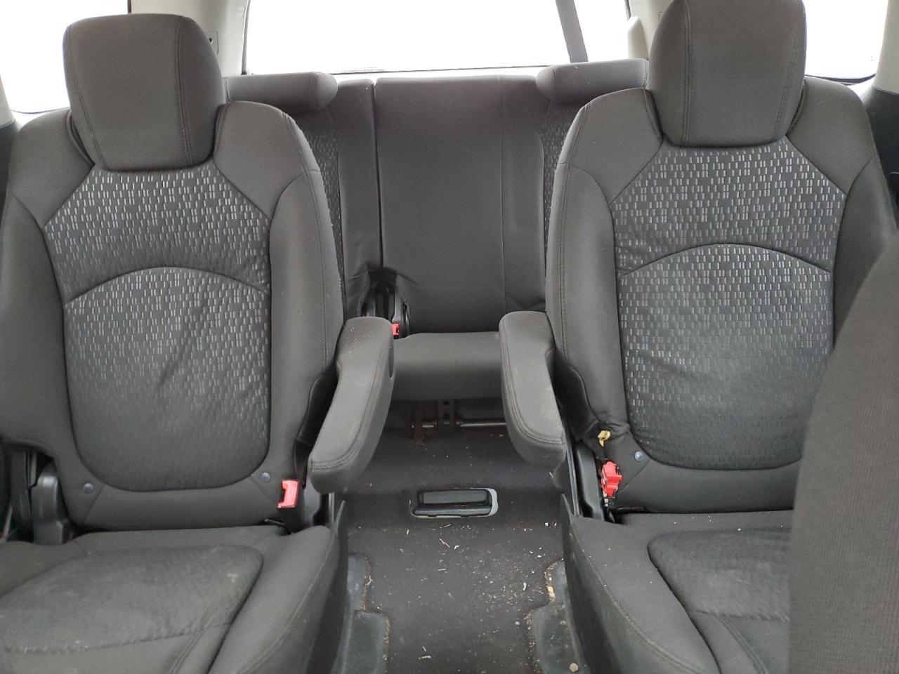 2010 GMC Acadia - Image 10