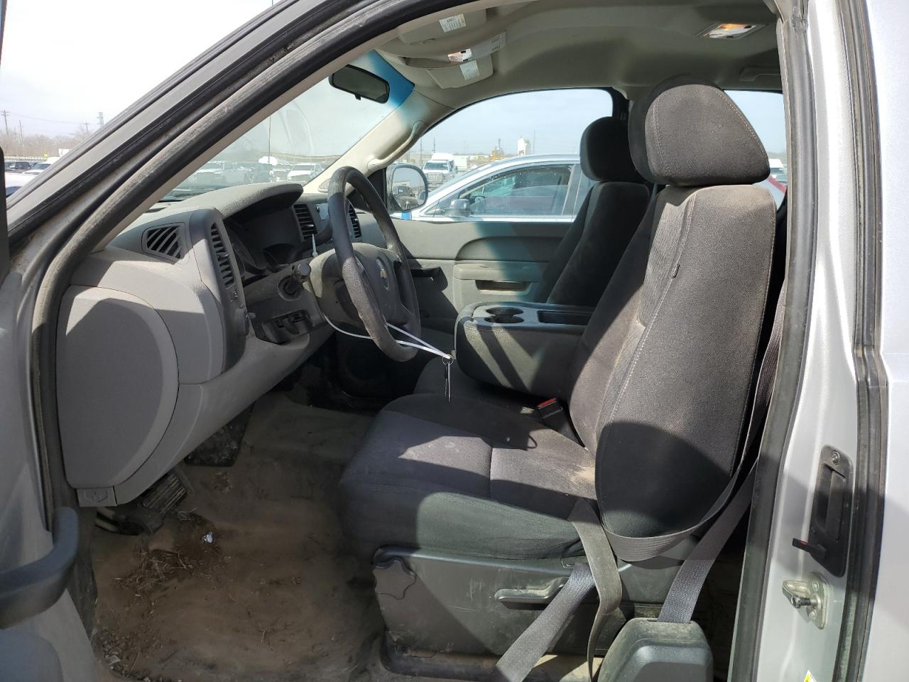 2011 Chevrolet Silverado - Image 7