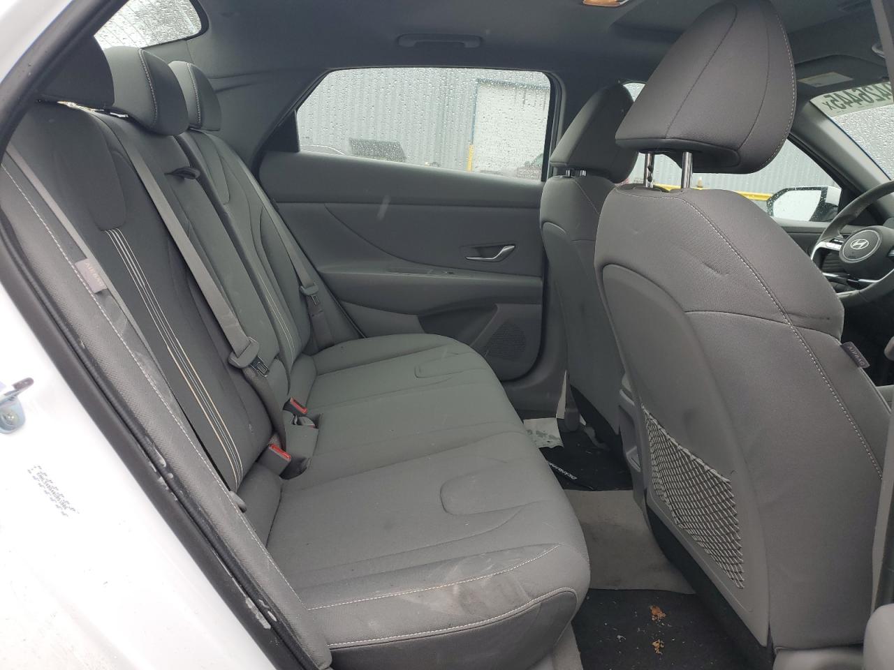 2024 Hyundai Elantra - Image 10