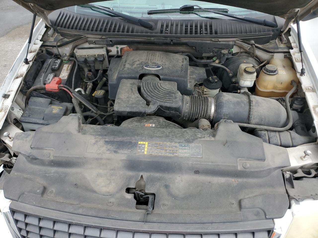 2004 Ford Expedition Xlt VIN: 1FMPU15L84LA63262 Lot: 51321555