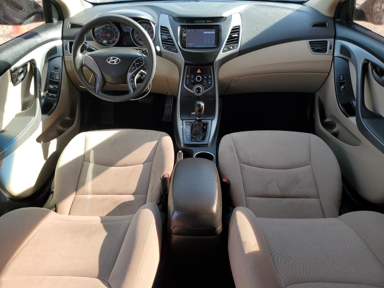 2014 Hyundai Elantra - Image 8