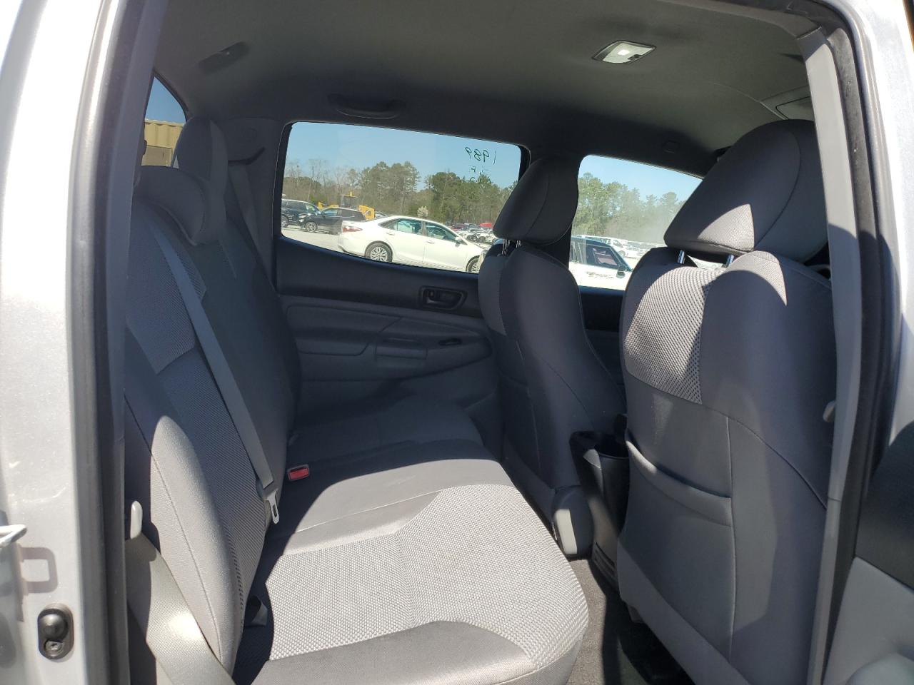 2012 Toyota Tacoma - Image 10