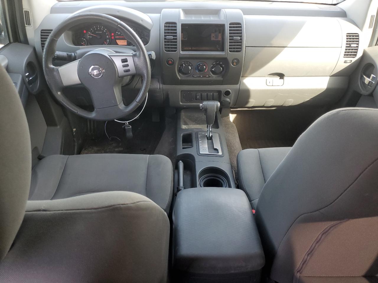 2010 Nissan XTerra - Image 8