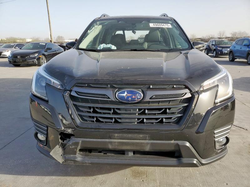 SUBARU FORESTER 2022 Czarny