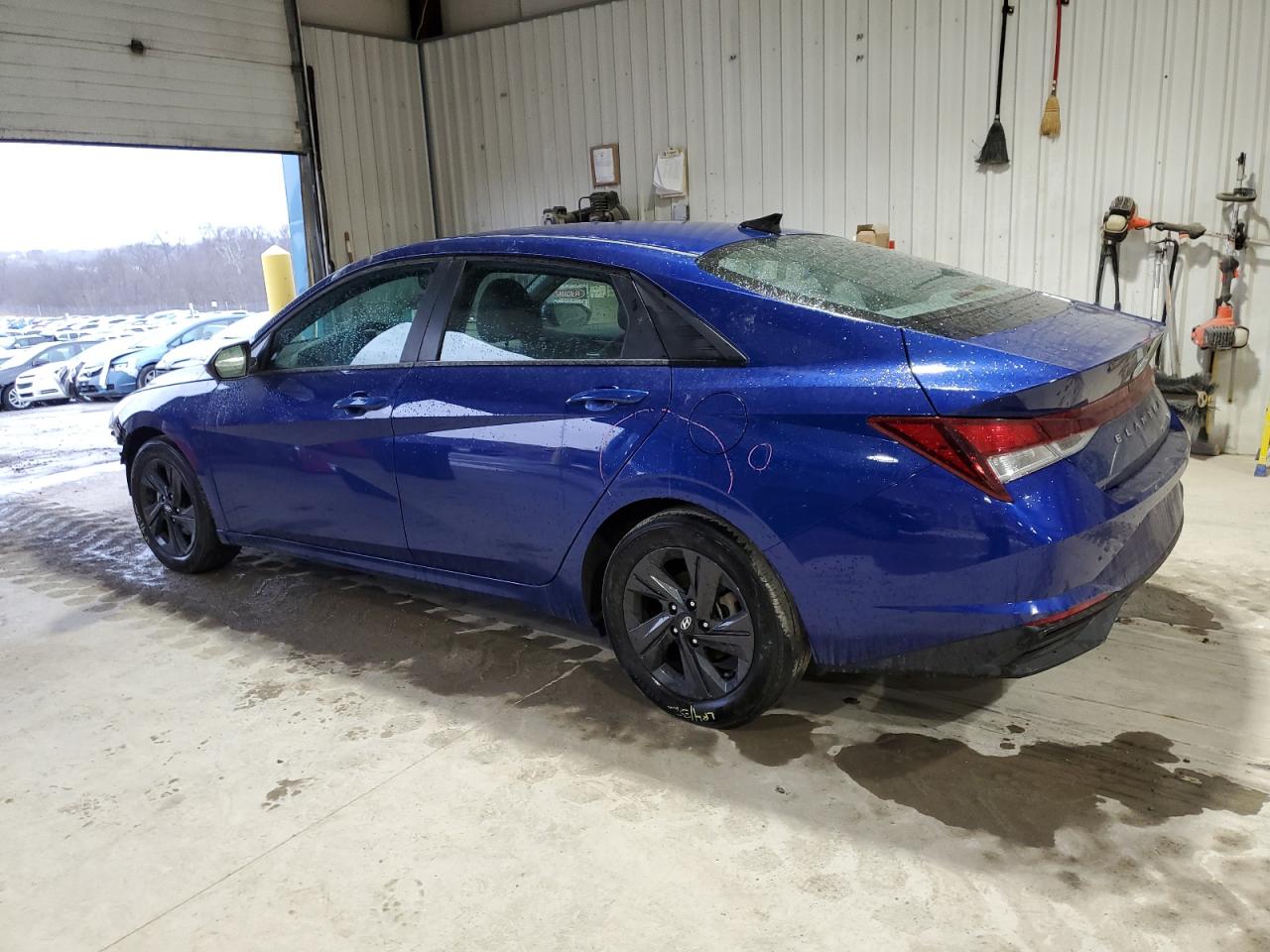 2023 Hyundai Elantra - Image 2
