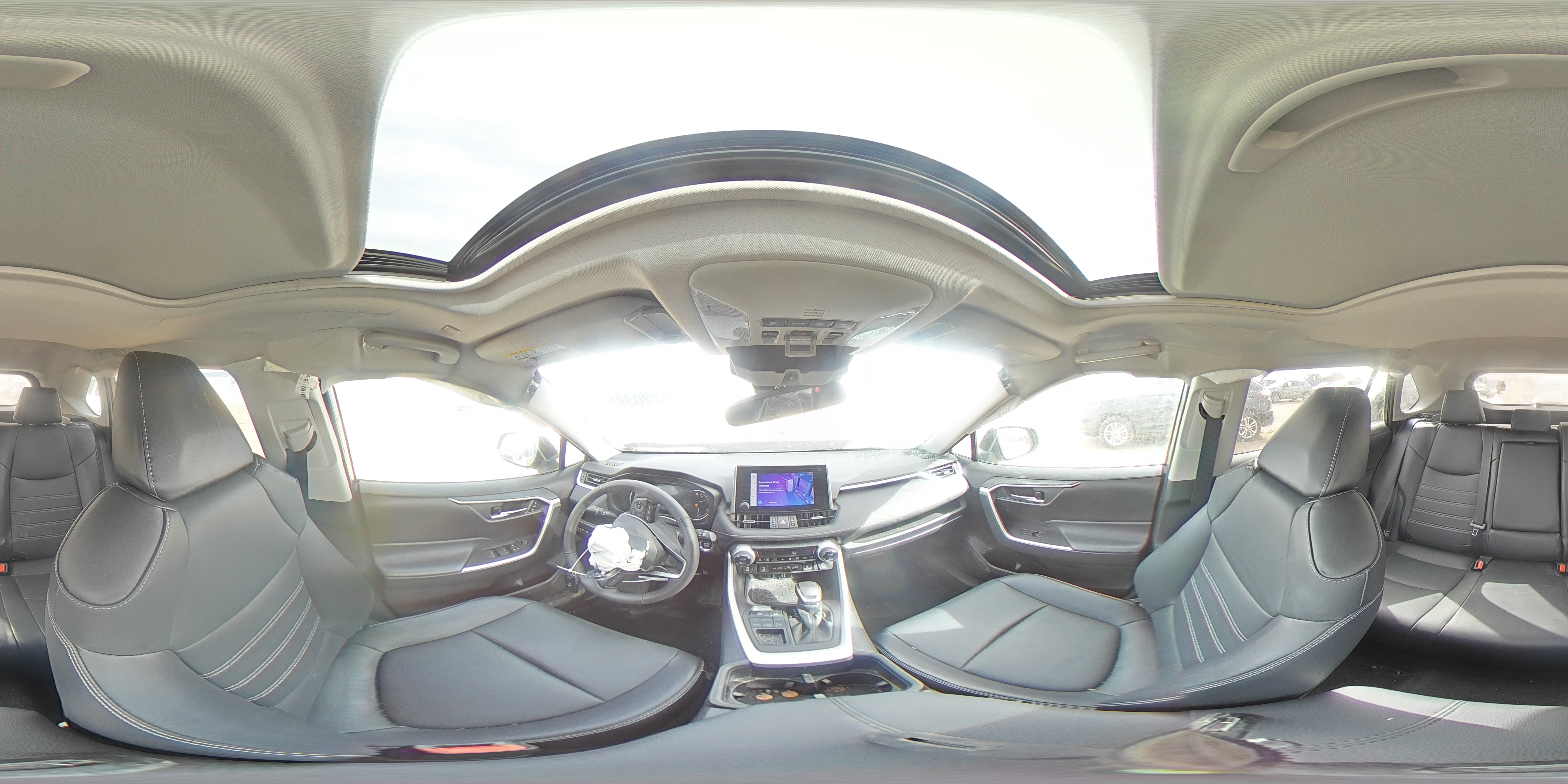 2024 Toyota RAV 4 - Image 13