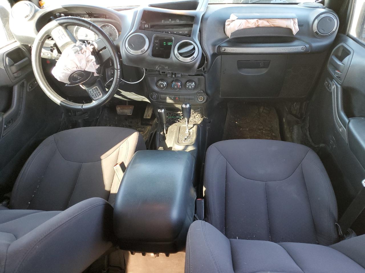 2015 Jeep Wrangler - Image 8