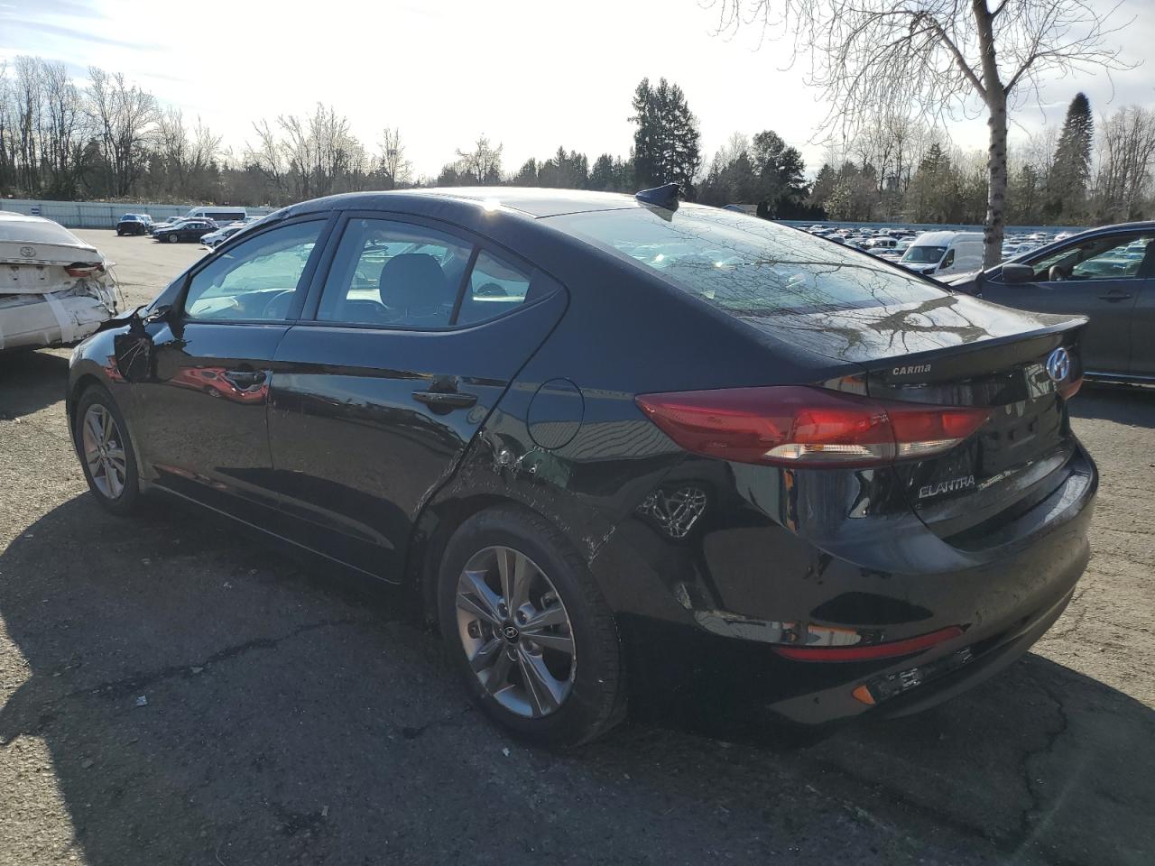 2018 Hyundai Elantra - Image 2