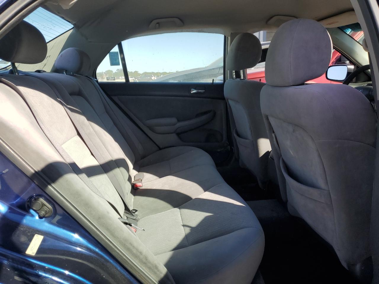 2005 Honda Accord - Image 10