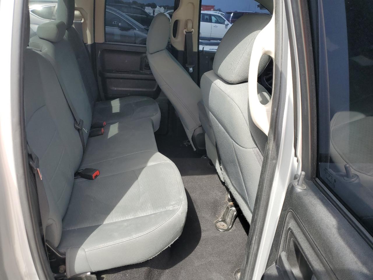 2016 RAM 1500 - Image 10