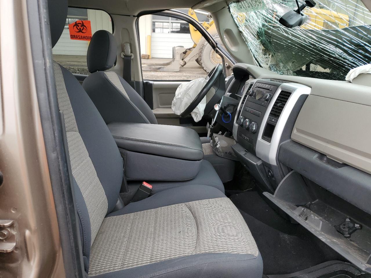 2010 Dodge Ram 1500 VIN: 1D7RB1GT0AS165095 Lot: 49572775