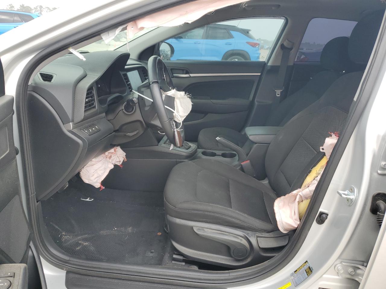 2019 Hyundai Elantra - Image 7