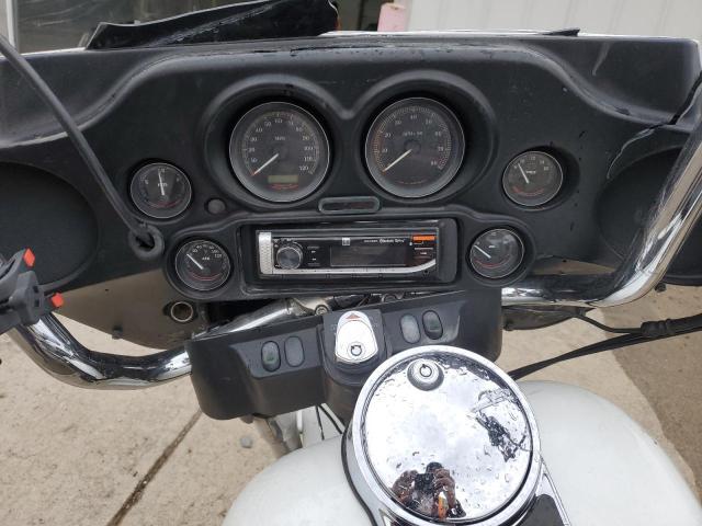 2004 HARLEY-DAVIDSON FLHTI 