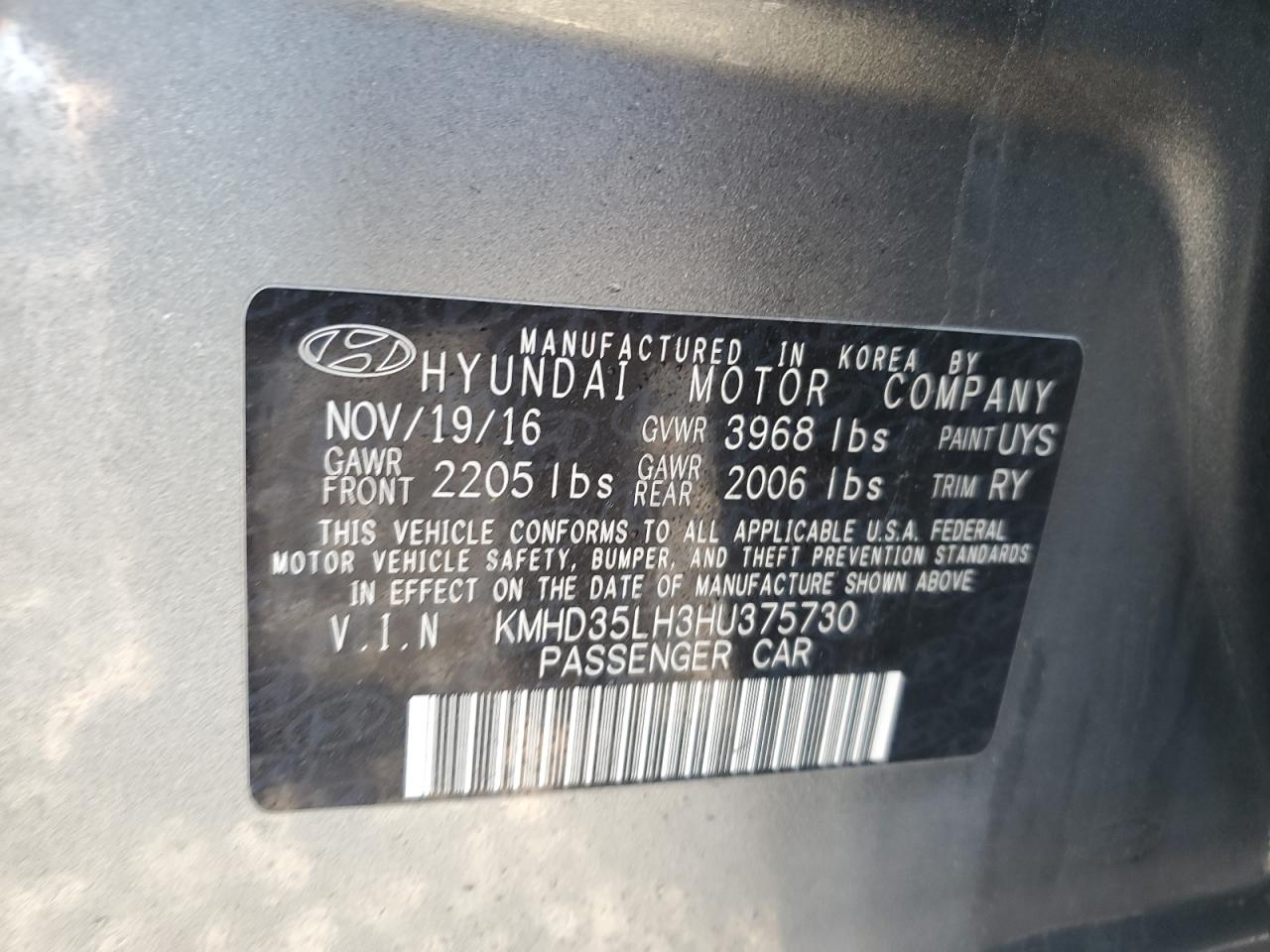 2017 Hyundai Elantra - Image 12