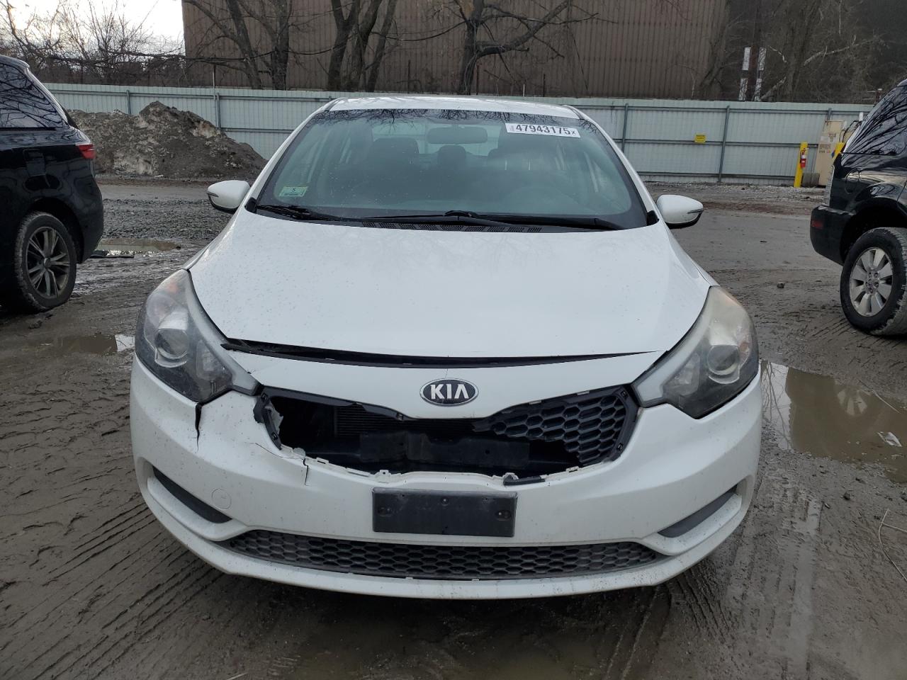 2015 Kia Forte - Image 5