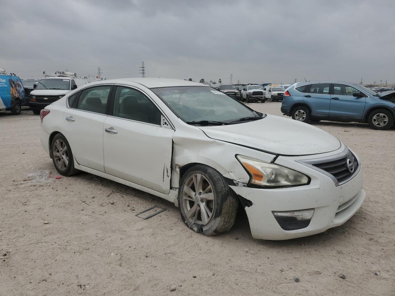 2013 Nissan Altima - Image 4
