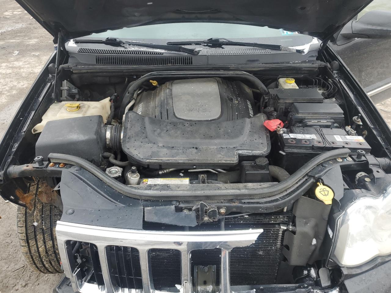 2009 Jeep Grand Cherokee - Image 12