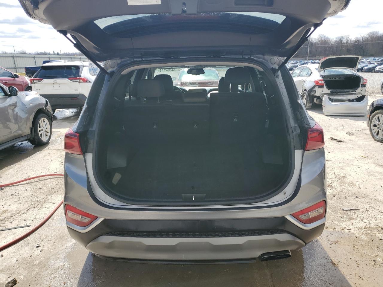 2019 Hyundai Santa Fe - Image 6