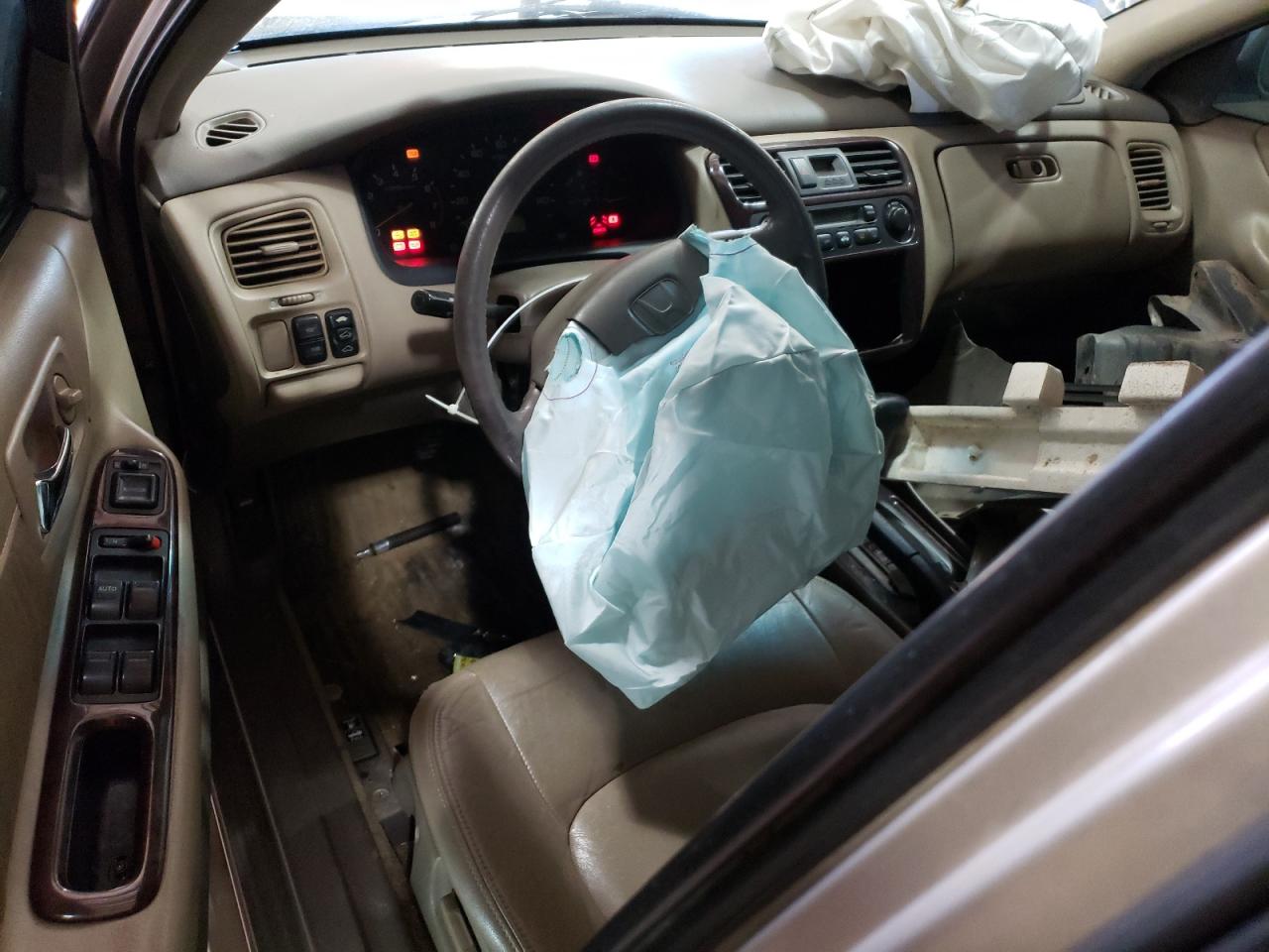 2001 Honda Accord - Image 8