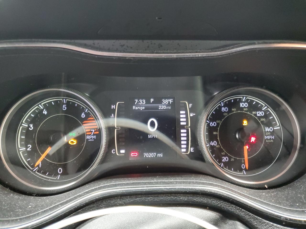 2019 Jeep Grand Cherokee - Image 9