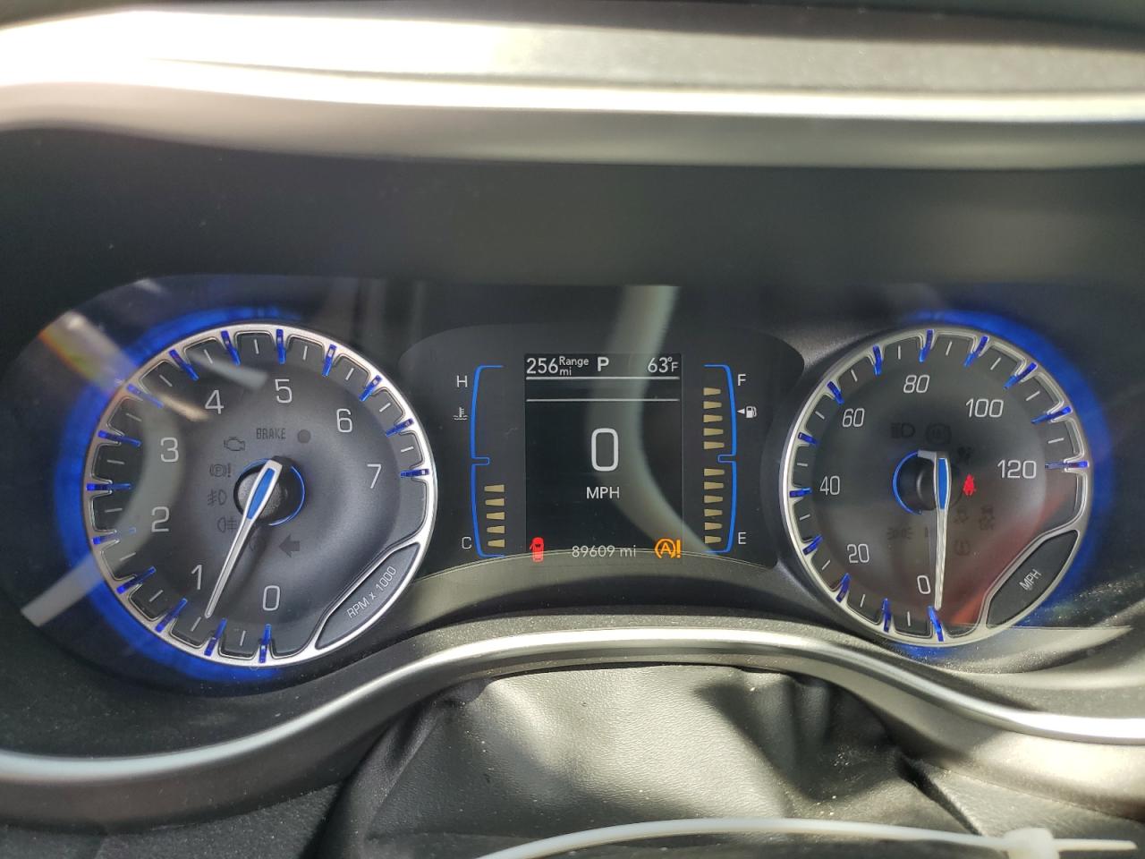 2020 Chrysler Pacifica - Image 9