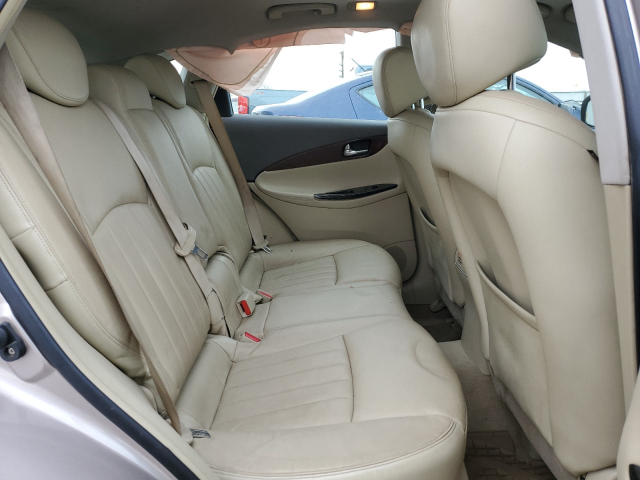 2008 Infiniti EX - Image 11