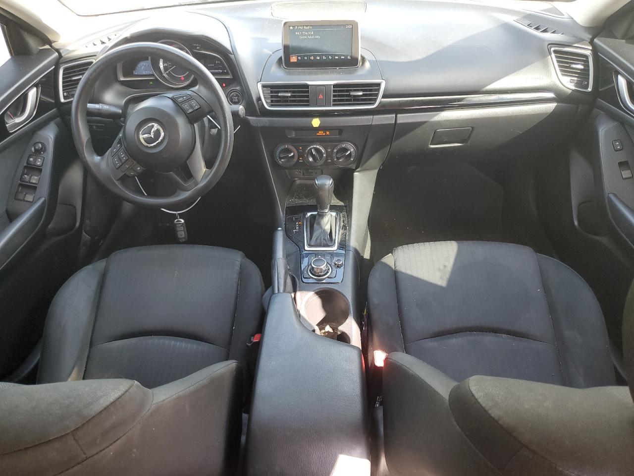 2016 Mazda 3 - Image 8