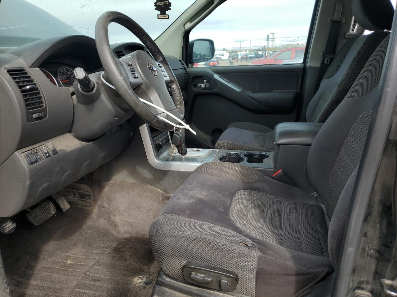2011 Nissan Pathfinder - Image 7