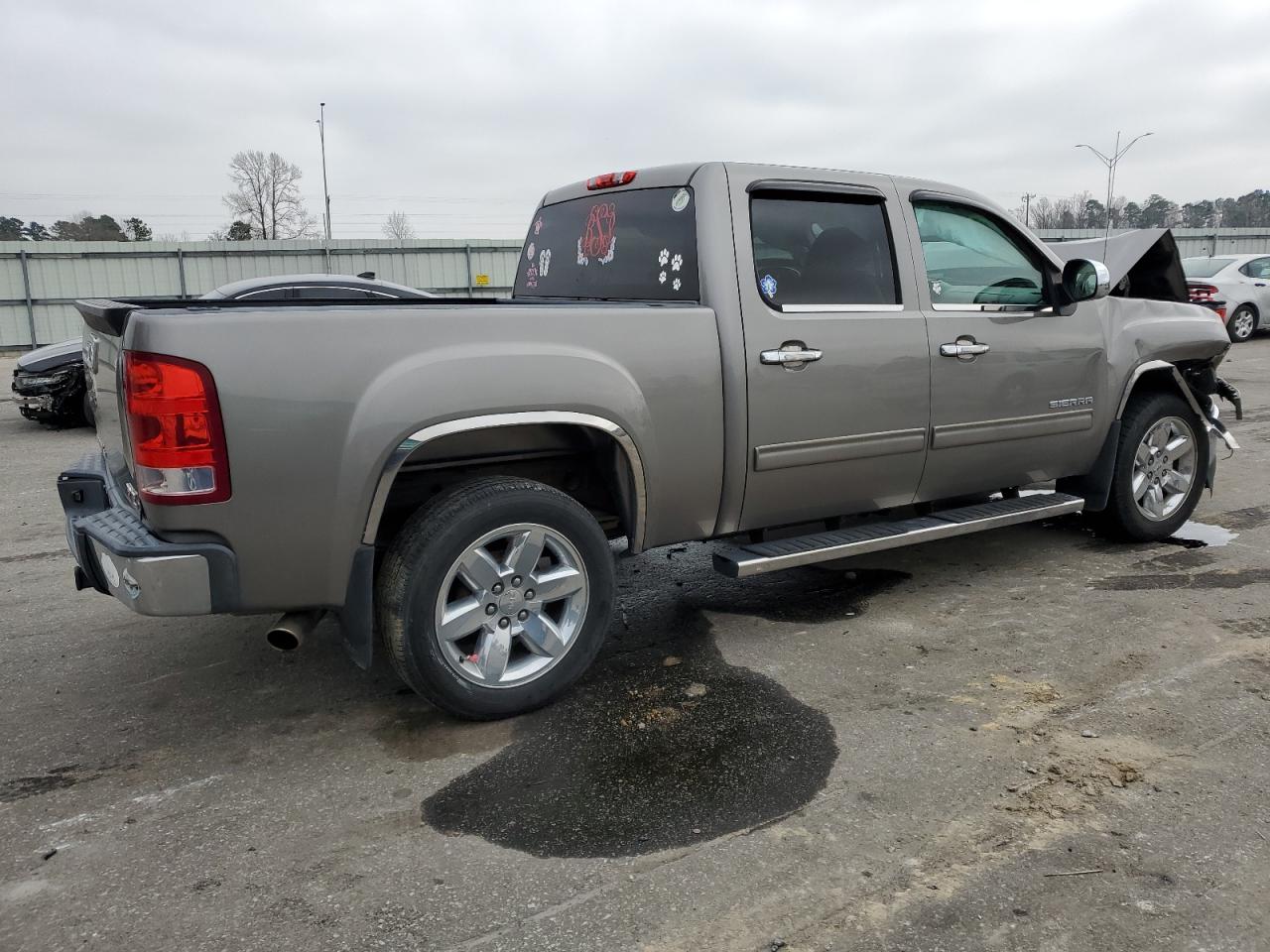 2013 GMC Sierra - Image 3