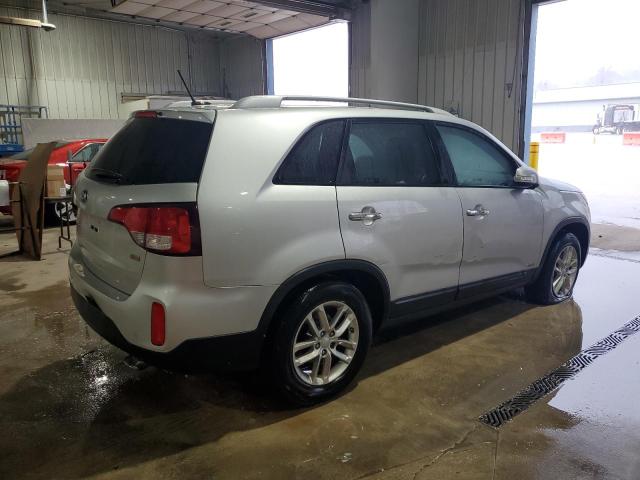  KIA SORENTO 2015 Srebrny