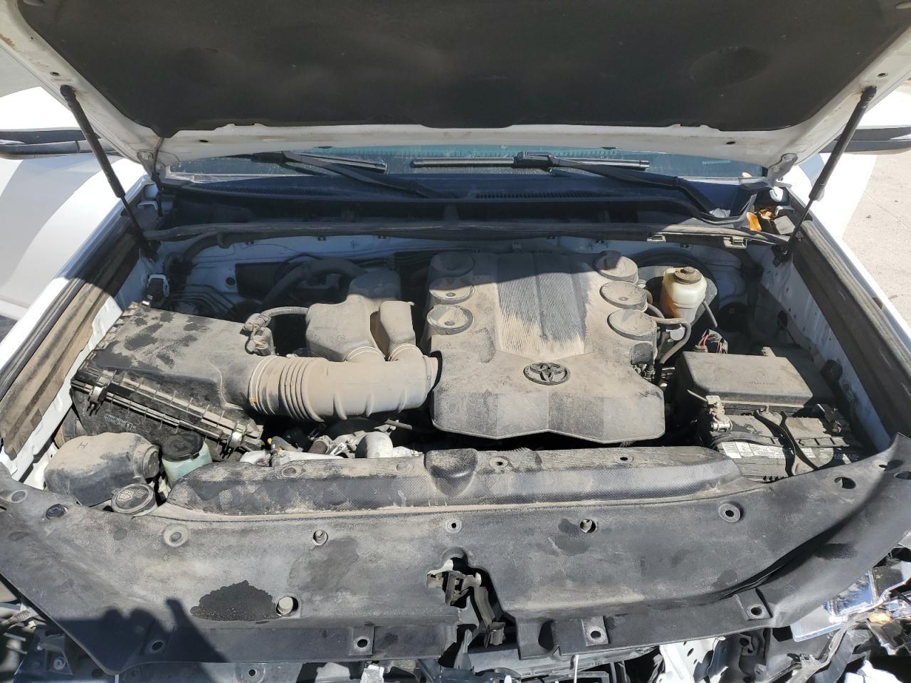 2016 Toyota 4Runner - Image 13