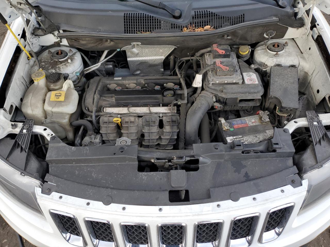 2017 Jeep Compass - Image 11