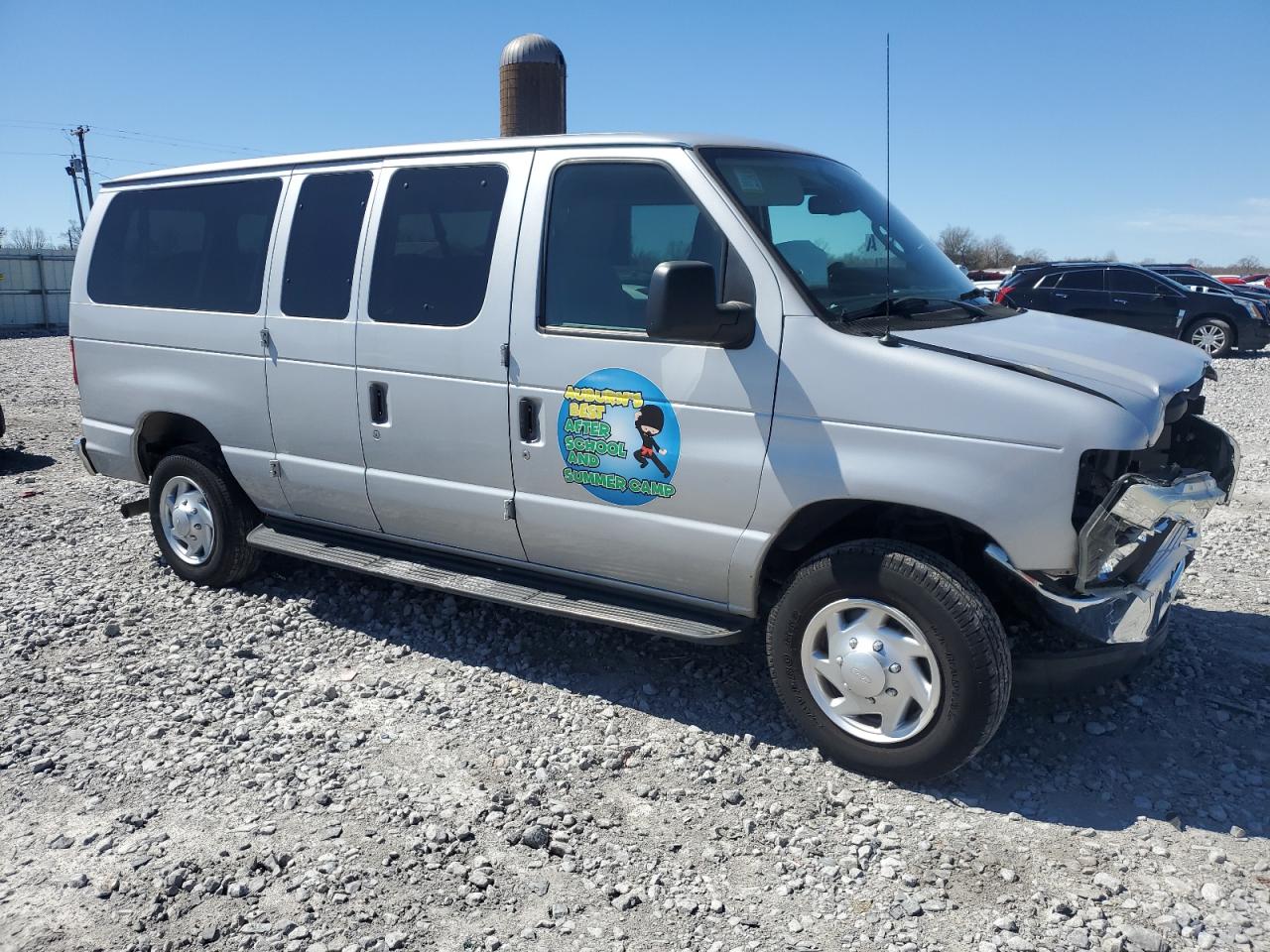 2013 Ford Econoline - Image 4