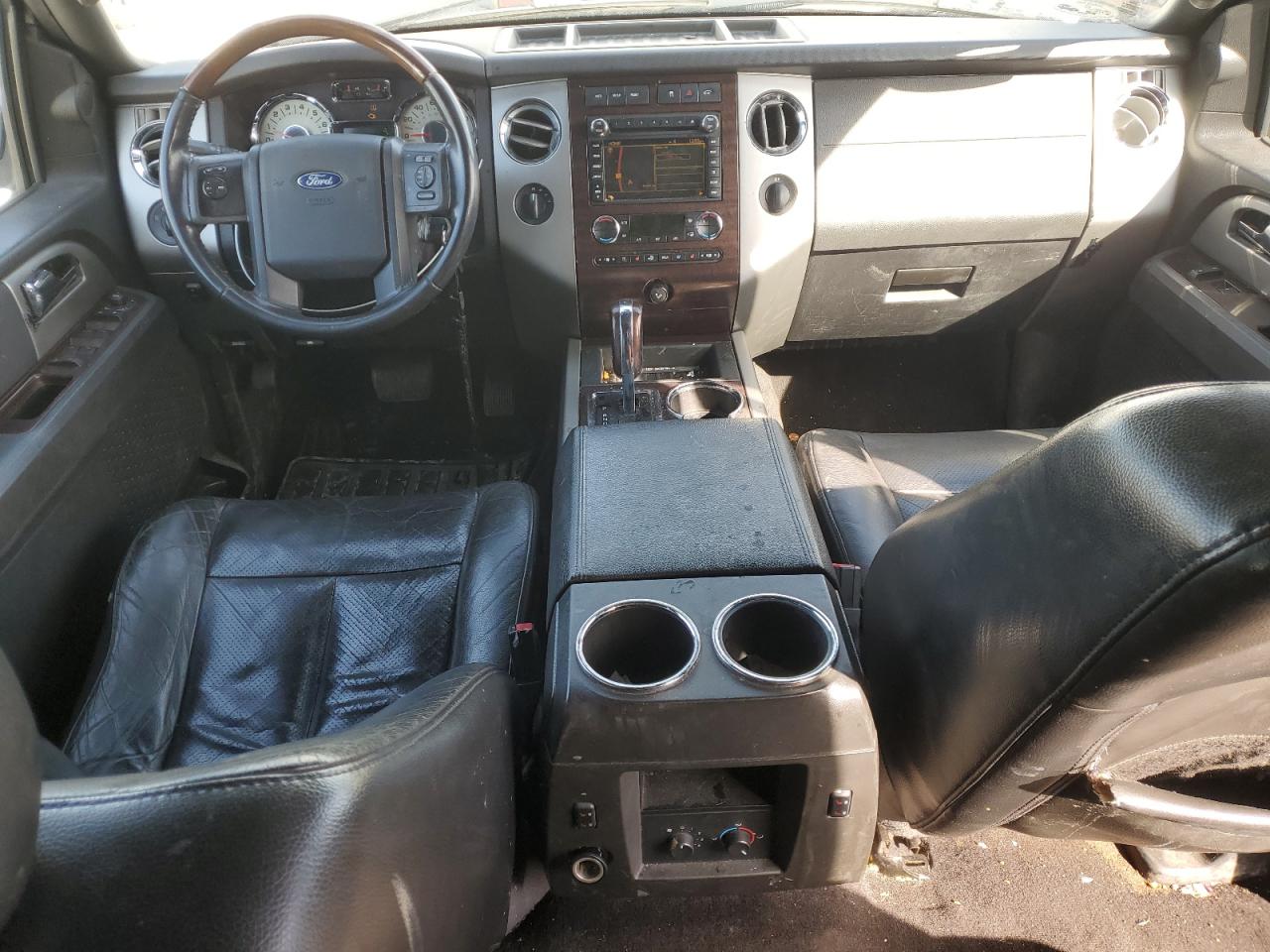 2010 Ford Expedition - Image 8