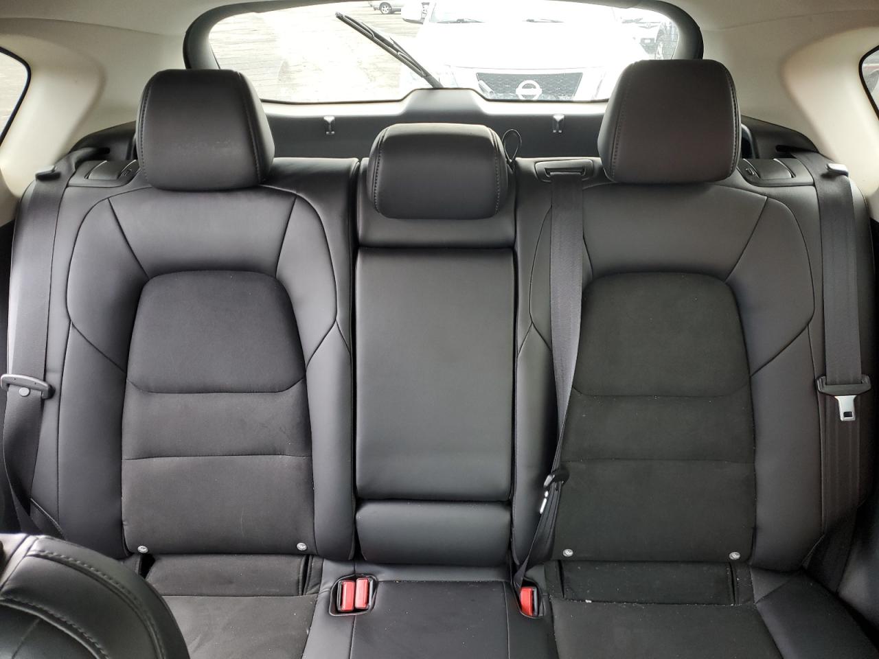 2018 Mazda CX-5 - Image 10