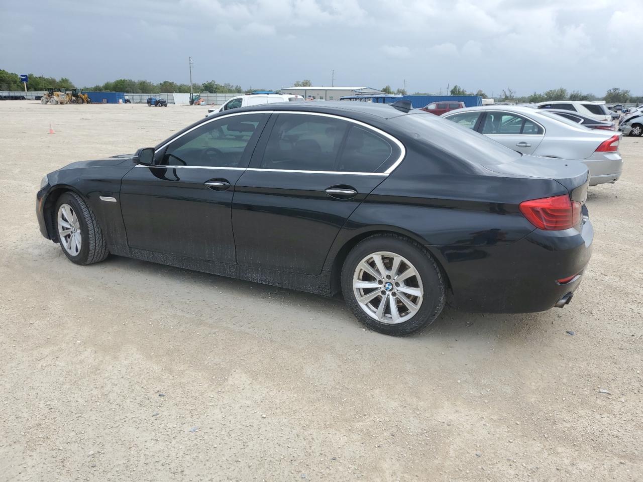 2015 BMW 5er - Image 2