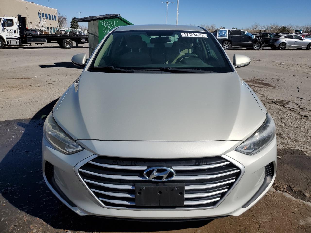 2017 Hyundai Elantra - Image 5