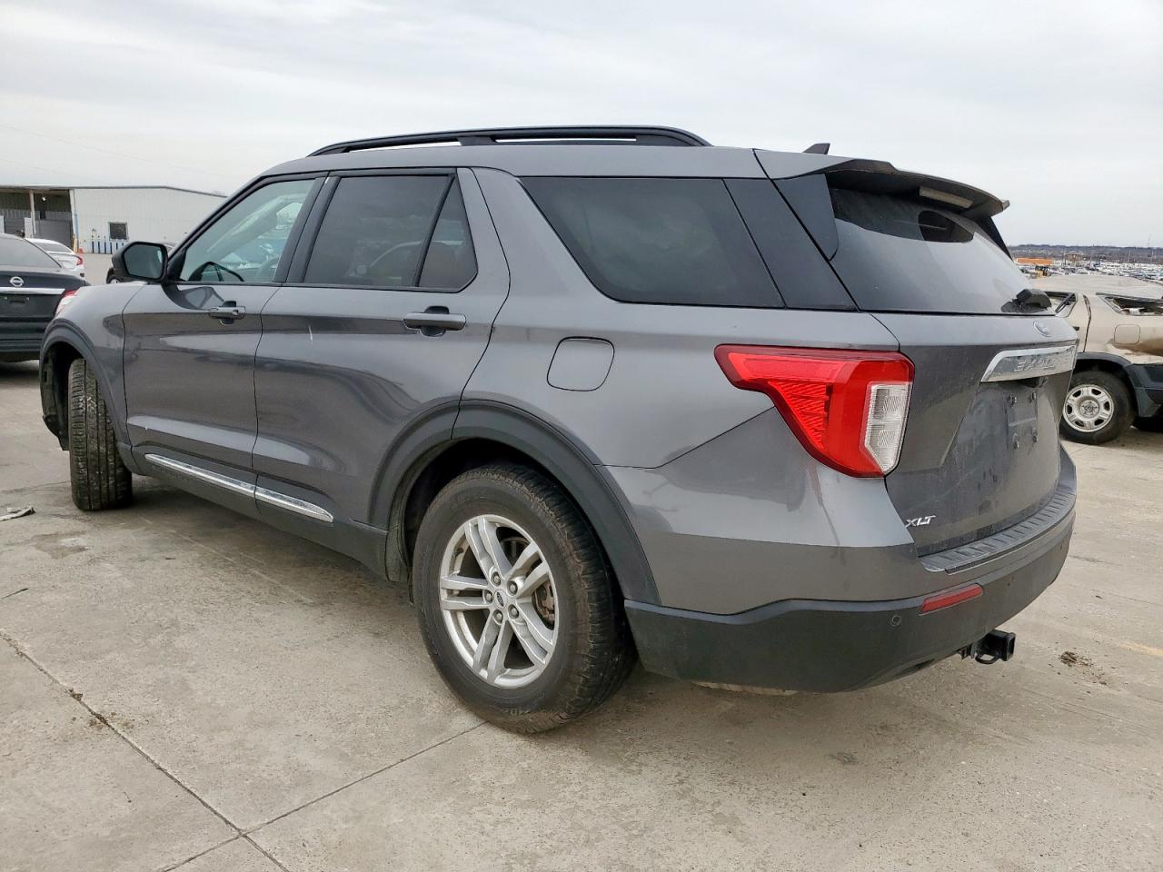 2021 Ford Explorer - Image 2