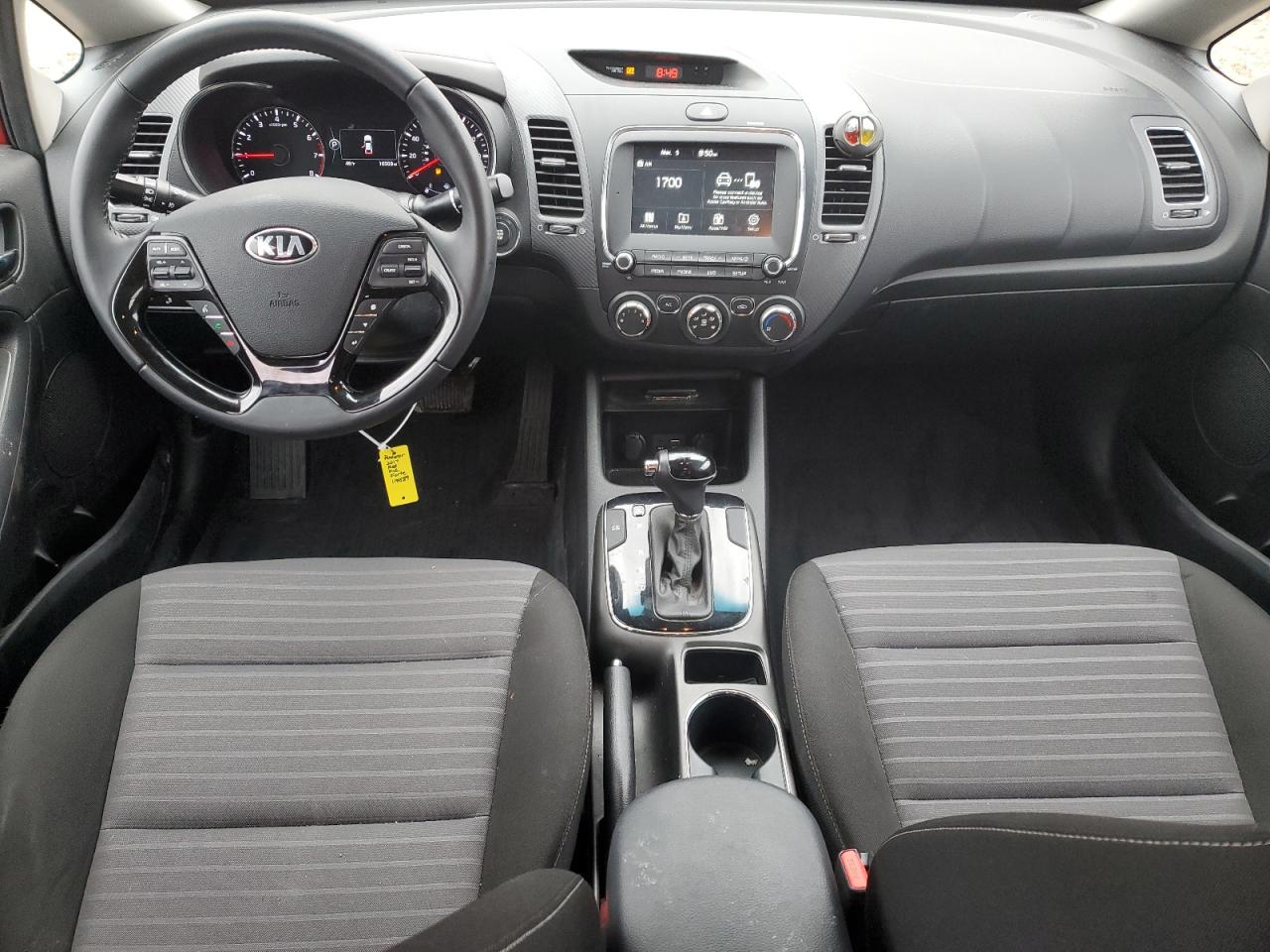 2017 Kia Forte - Image 8