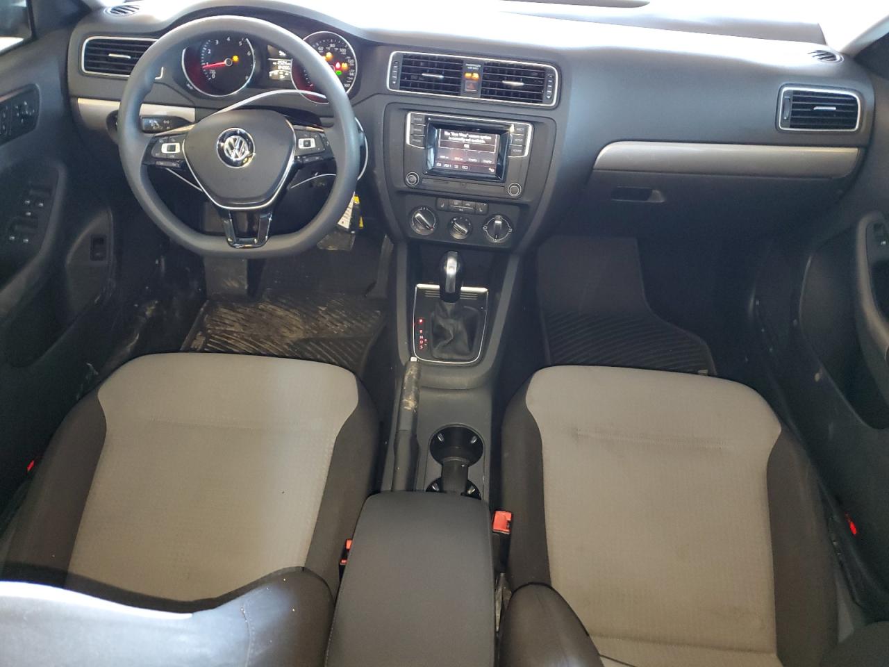 2017 Volkswagen Jetta - Image 8