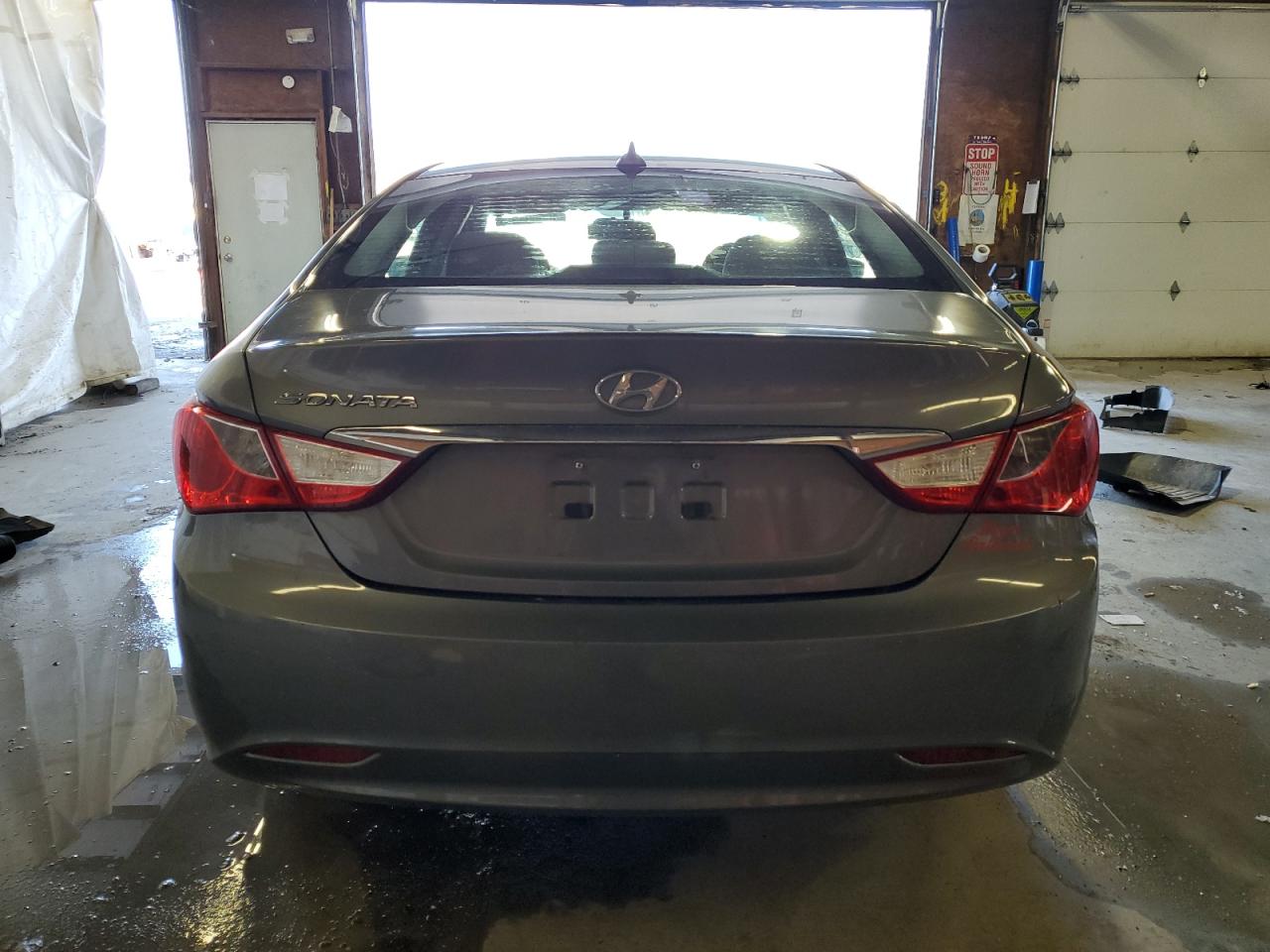 2012 Hyundai Sonata - Image 6