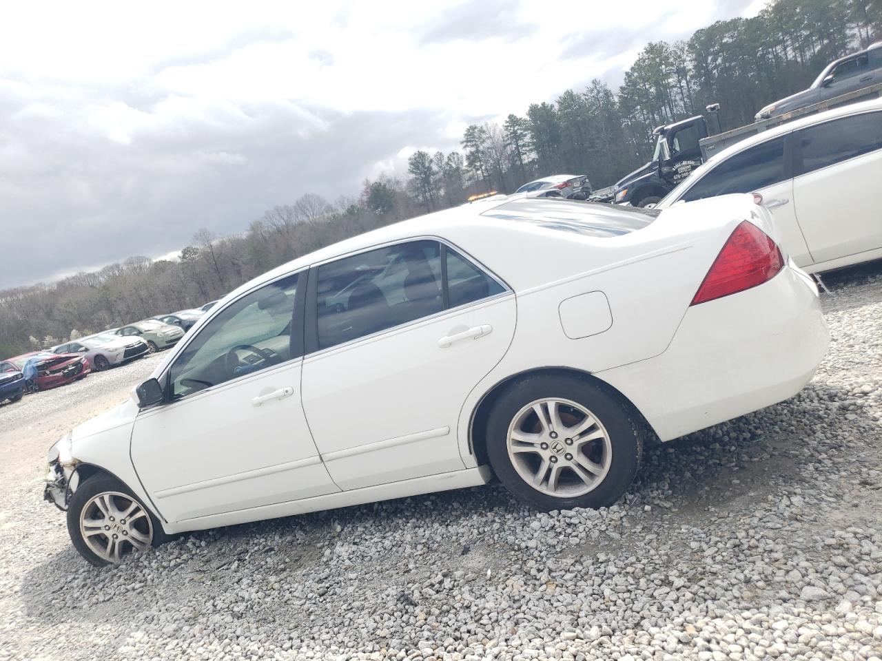 2007 Honda Accord - Image 2