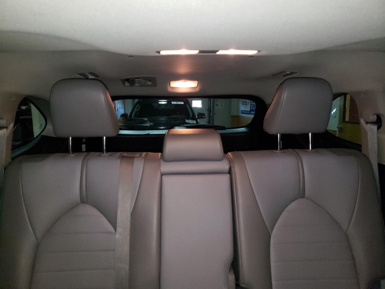 2021 Toyota Highlander - Image 10
