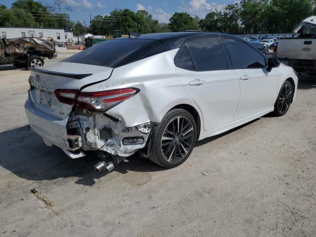  TOYOTA CAMRY 2019 Biały