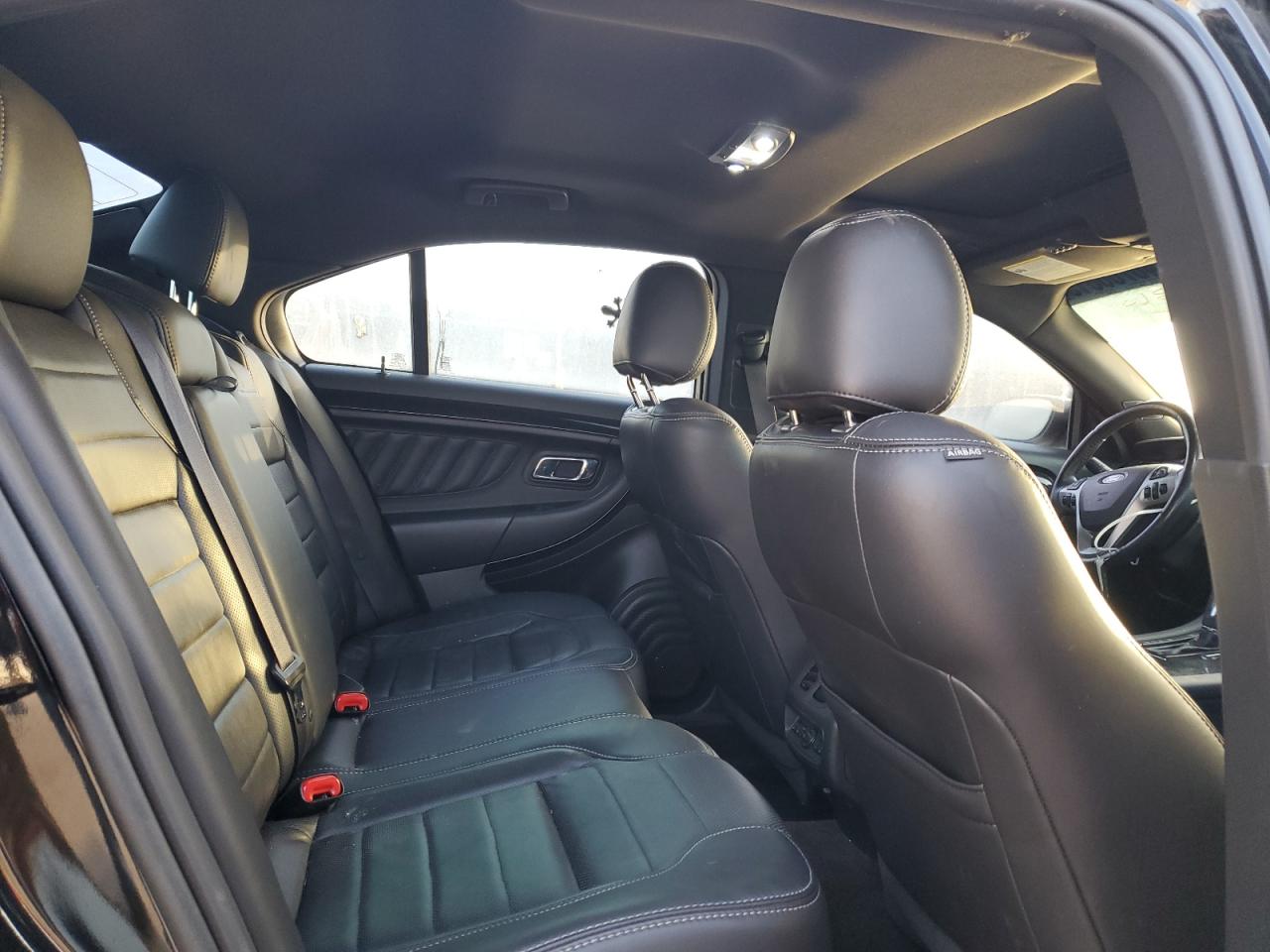 2013 Ford Taurus - Image 10